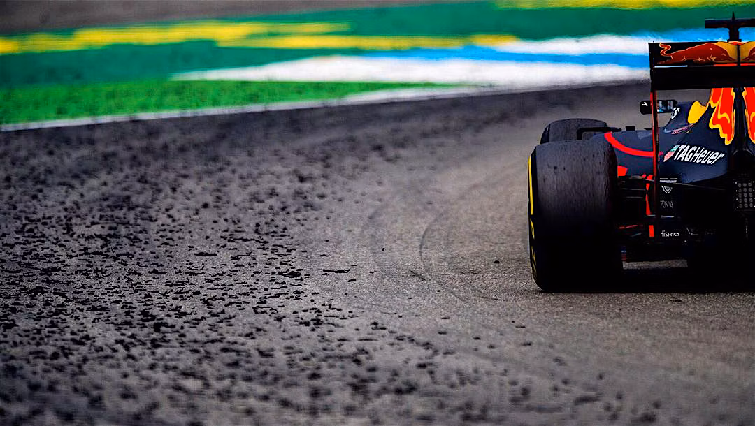 iRacing Setup: Find Seconds with this Sim Setup Guide